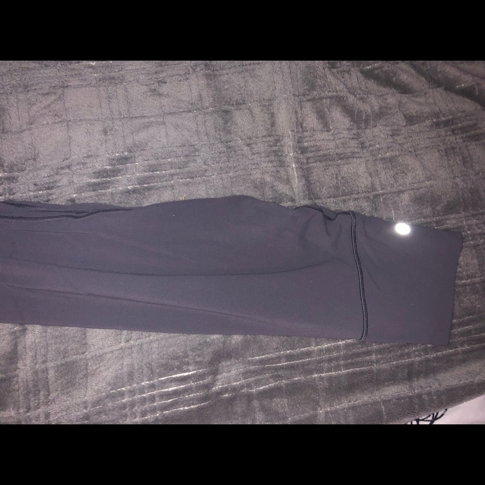 Size 6 lululemon aligns